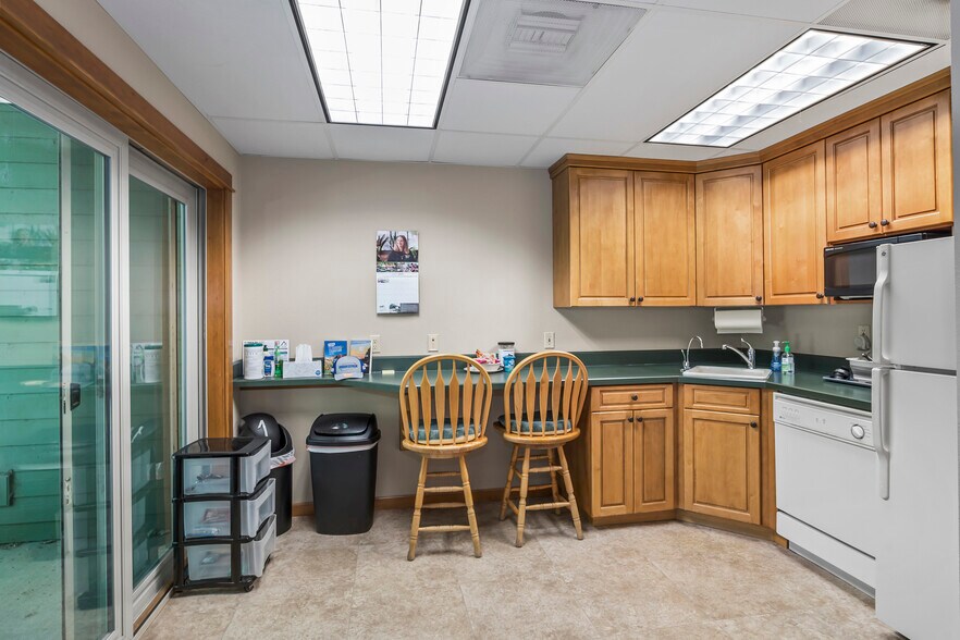 More Photos Of 796 SW Bradbury Way, Bend Office For Lease