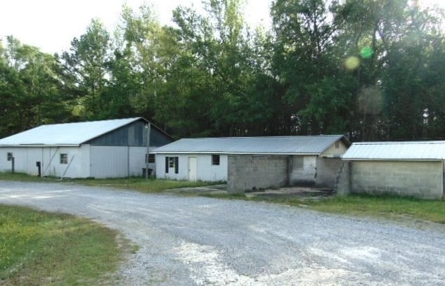 Primary Photo Of 425 Enterprise Rd, Clanton Warehouse For Sale