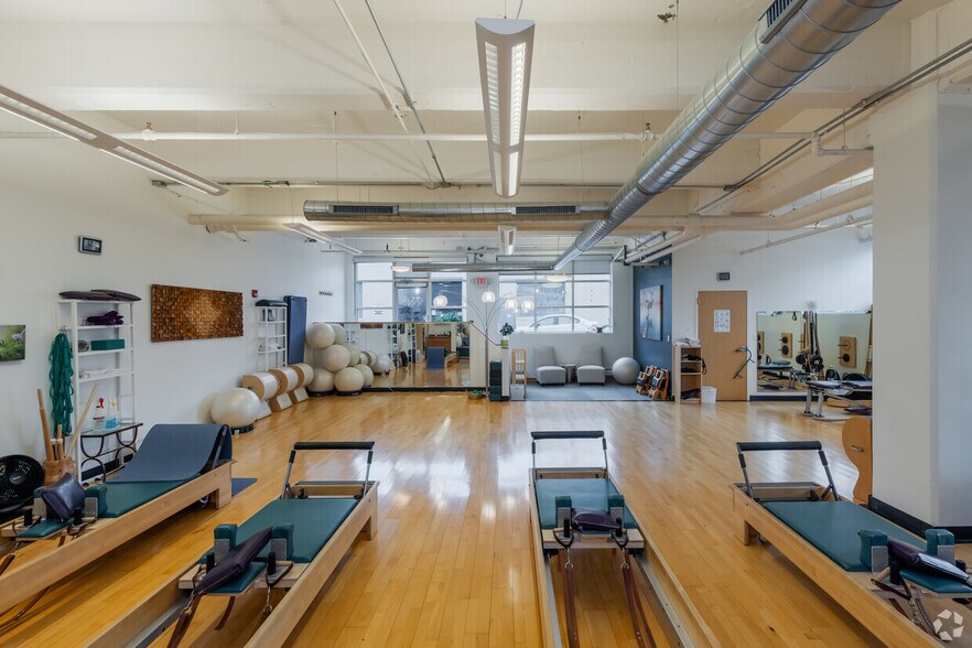 More Photos Of 201 S Highland Ave, Pittsburgh Office For Lease