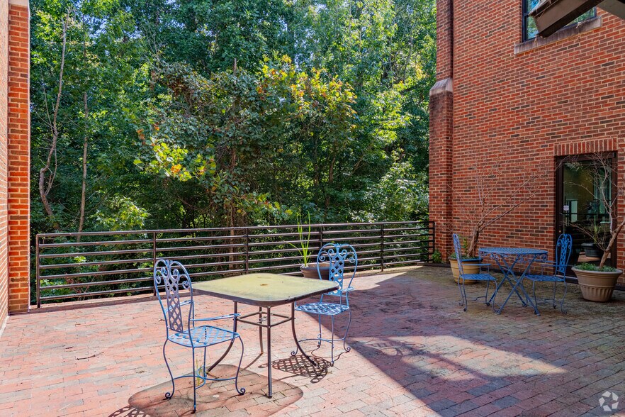 More Photos Of 610 Jones Ferry Rd, Carrboro Medical For Lease