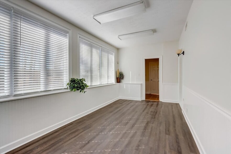 More Photos Of 249 N Price Rd, Sugar Hill Office For Sale