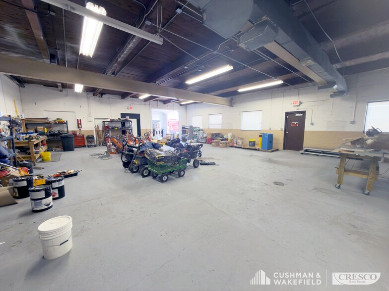 More Photos Of 4519 Brookpark Rd, Parma Warehouse For Lease