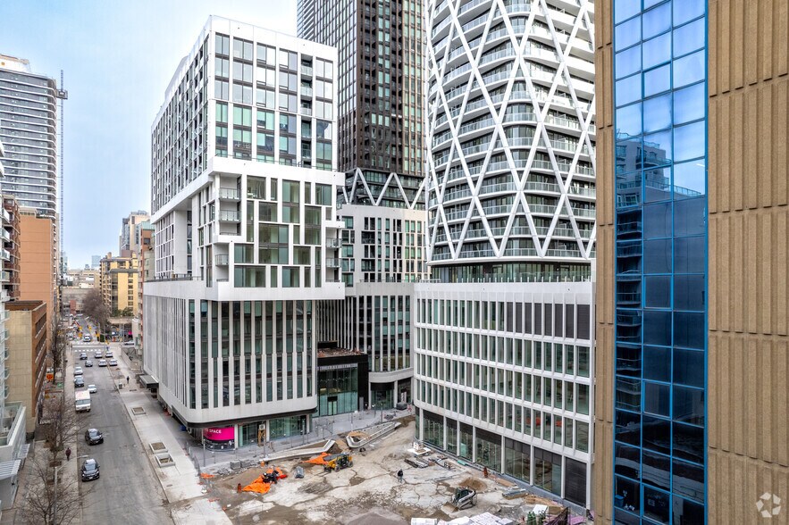 More Photos Of 234 Simcoe St, Toronto Apartments For Lease