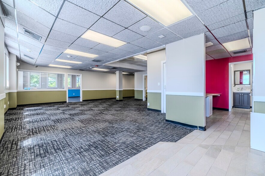 More Photos Of 1575 Hillside Ave, New Hyde Park Medical For Sale
