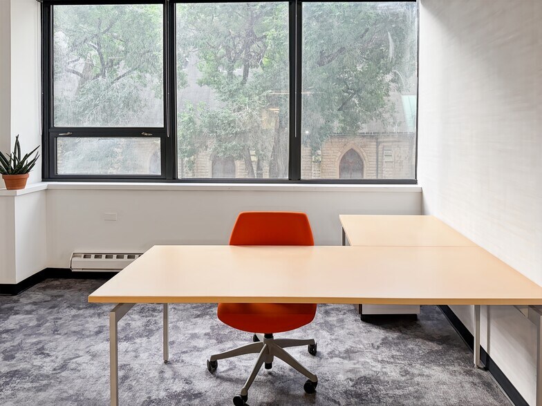 More Photos Of 40 E Huron St, Chicago Coworking Space