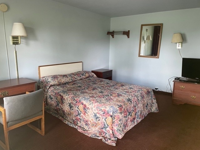 More Photos Of 2745 S US Highway 45 52, Kankakee Hotel For Sale