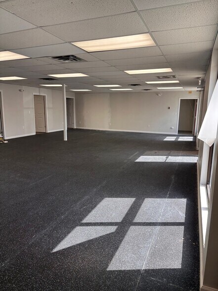 More Photos Of 1314 Englishtown Rd, Old Bridge Freestanding For Sale