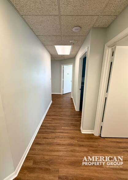 More Photos Of 1219 S East Ave, Sarasota Medical For Sale