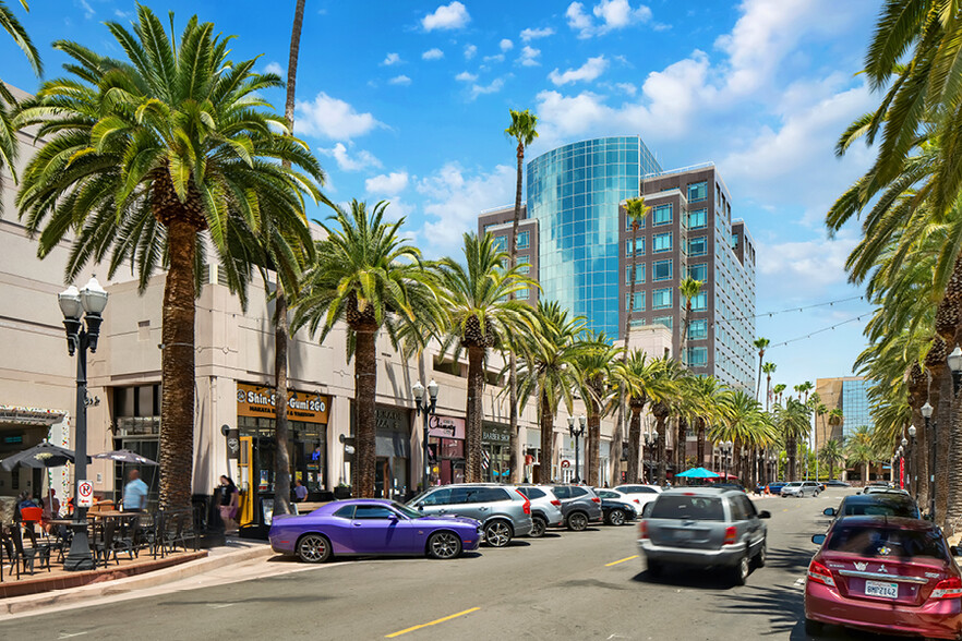 Primary Photo Of 131-195 W Center Street Promenade, Anaheim Storefront For Sale