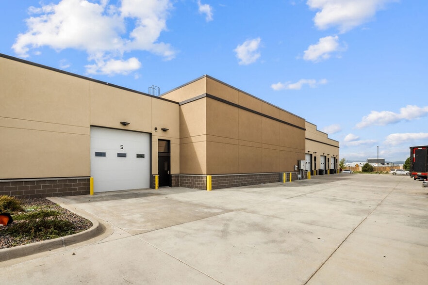 More Photos Of 806 Salida Way, Aurora Warehouse For Sale