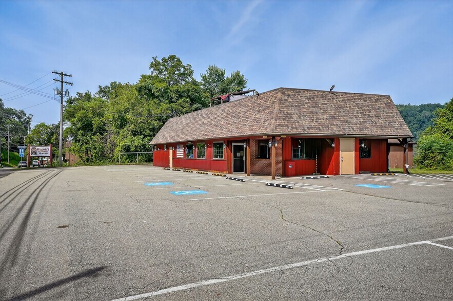 More Photos Of 550 McKeesport Rd, Elizabeth Freestanding For Sale