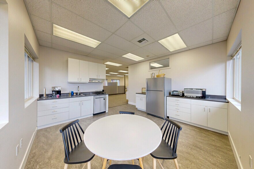 More Photos Of 1760 Barnes Blvd SW, Olympia Office For Sale
