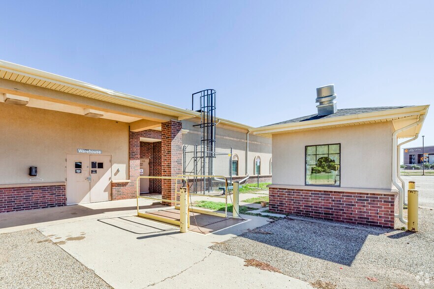 More Photos Of 6104 Avenue Q South Dr, Lubbock Medical For Sale