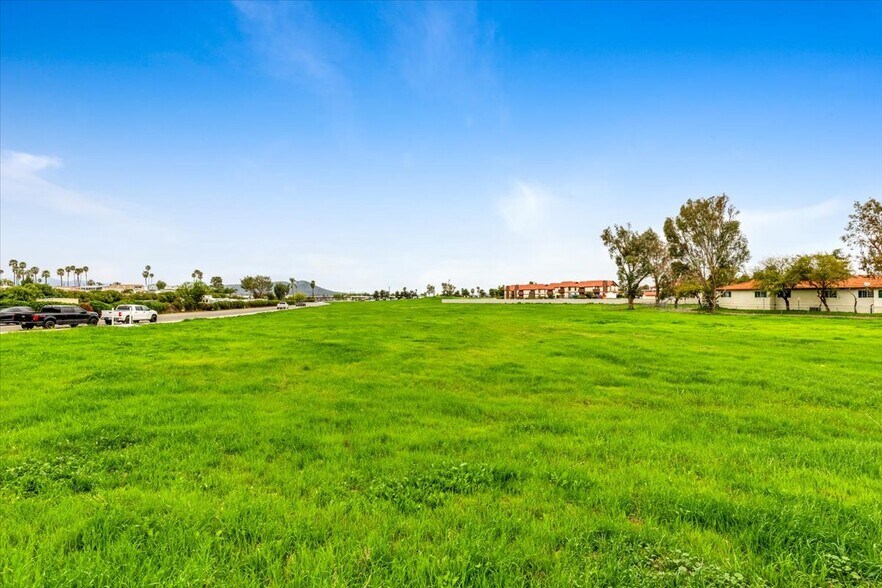 More Photos Of Chambers Street & Buena Vista St, Hemet Land For Sale