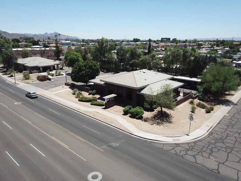 More Photos Of 2933 W Cactus Rd, Phoenix Medical For Sale