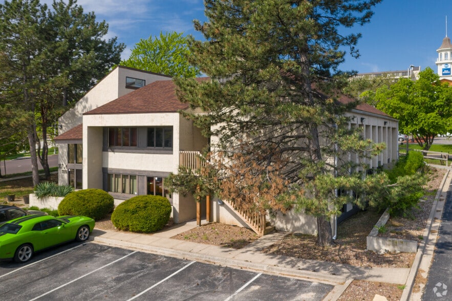 More Photos Of 7180 W 107th St, Overland Park Office For Lease