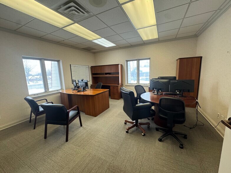 More Photos Of , Indianapolis Office For Sale