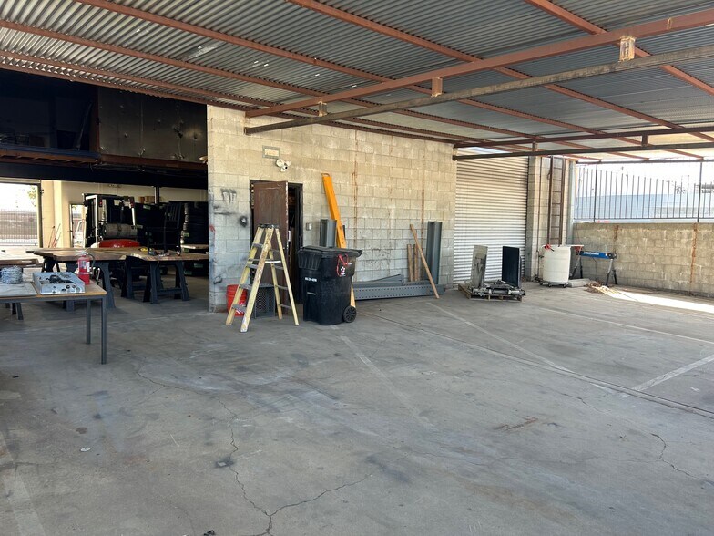 More Photos Of 8843 Lankershim Blvd, Sun Valley Light Manufacturing For Lease