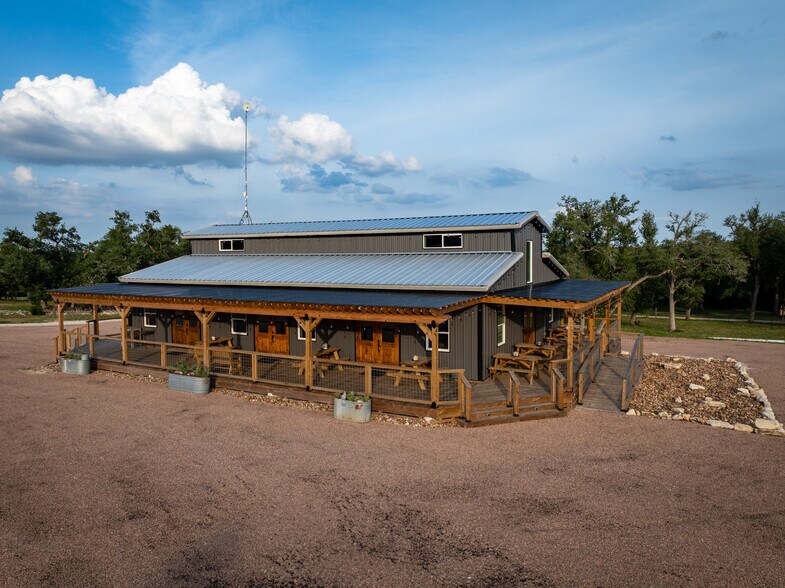 More Photos Of 3607 Lone Man Mountain Rd, Wimberley Hotel For Sale