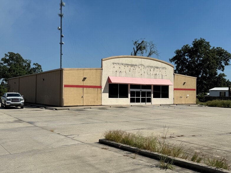 Primary Photo Of 12902 Highway 190 W, Port Allen Freestanding For Lease