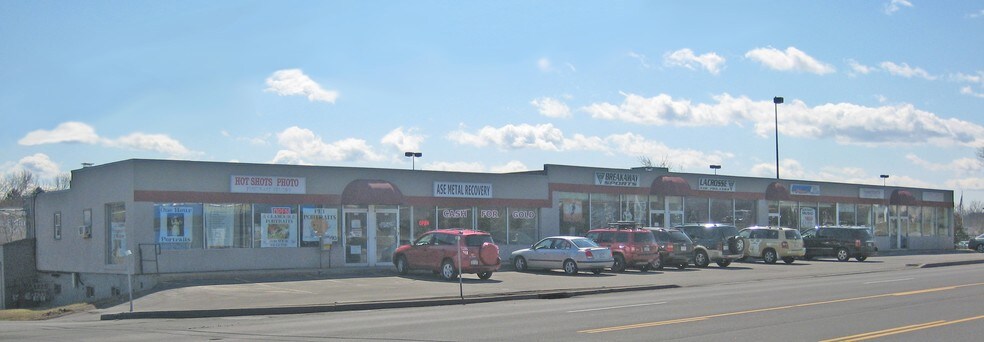 Primary Photo Of 881-889 New Loudon Rd, Latham General Retail For Lease