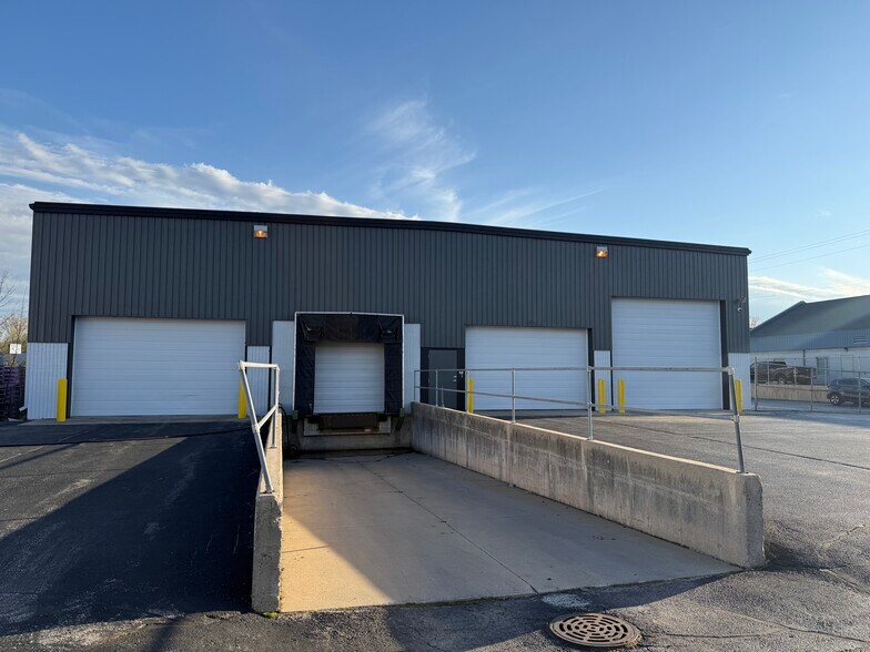 More Photos Of 1850 Velp Ave, Howard Warehouse For Lease