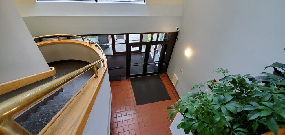 More Photos Of 955 Main St, Winchester Medical For Lease