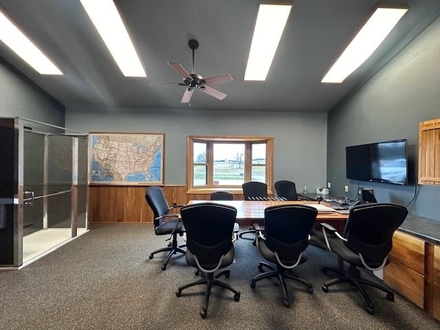 More Photos Of 7 Tiff Ave, Neillsville Office For Sale