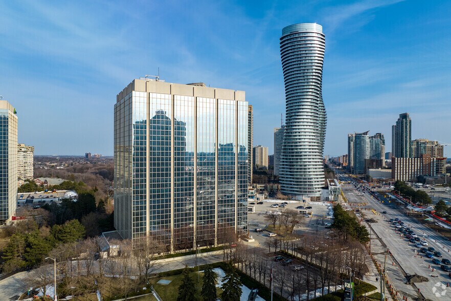 More Photos Of 1 Robert Speck Pky, Mississauga Unknown For Sale