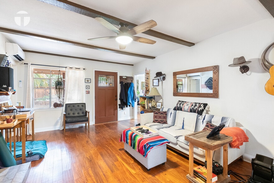 More Photos Of 2016 U St, Sacramento Apartments For Sale