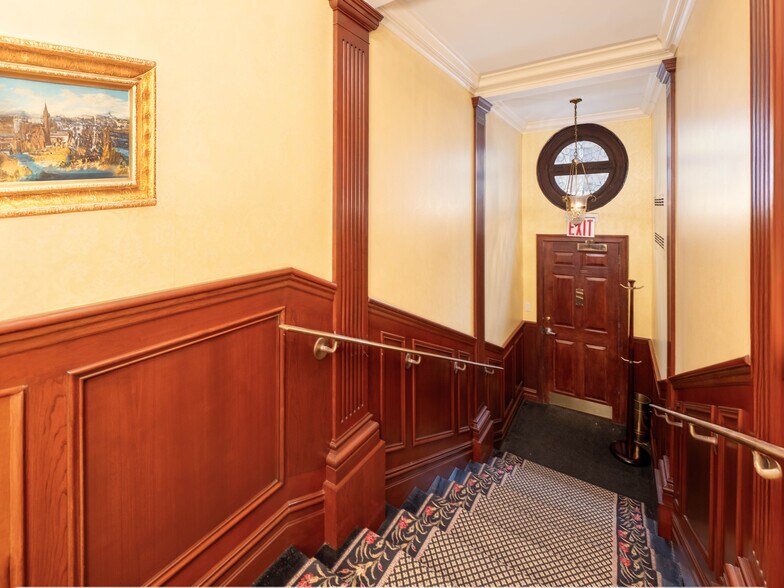 More Photos Of 875-877 Park Ave, New York Apartments For Sale