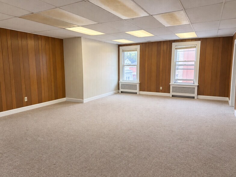 More Photos Of 105 W Catherine St, Milford Office For Sale