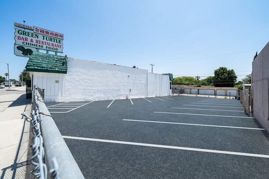 More Photos Of 11456-11464 Whittier Blvd, Whittier Restaurant For Sale