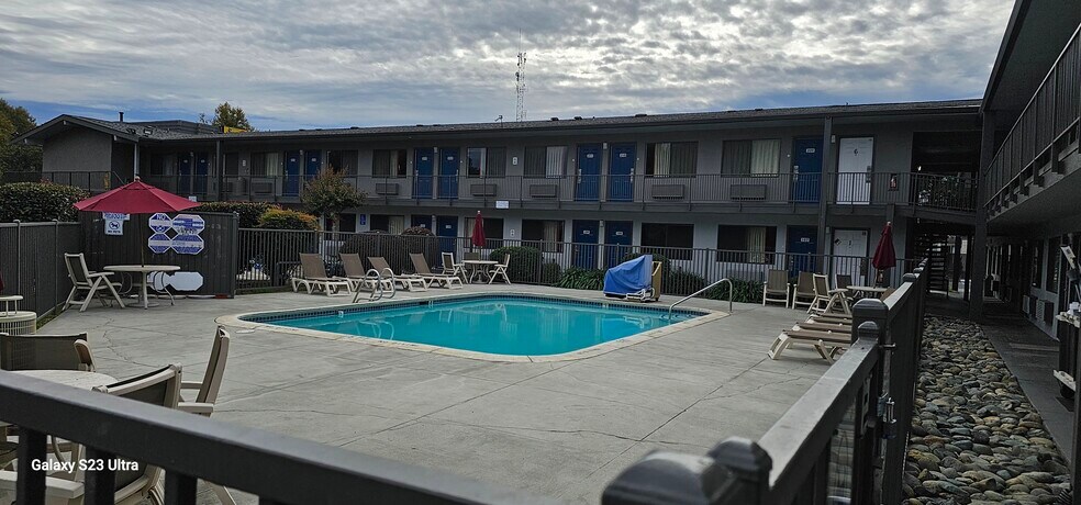 More Photos Of 665 Manzanita Ct, Chico Hotel For Sale