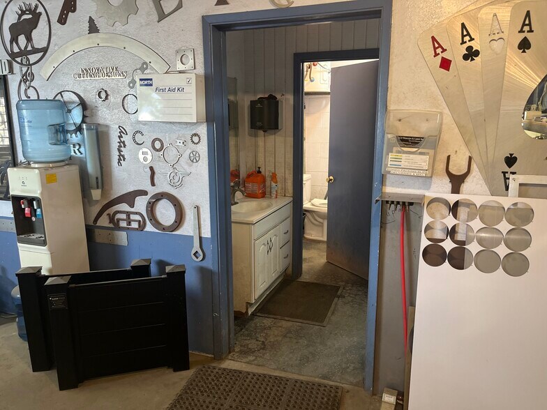 More Photos Of 1805 Cleveland Ave, National City Industrial For Sale