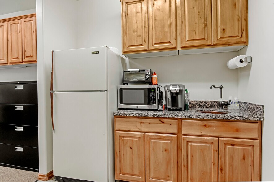 More Photos Of 809 W Riordan Rd, Flagstaff Office Residential For Lease