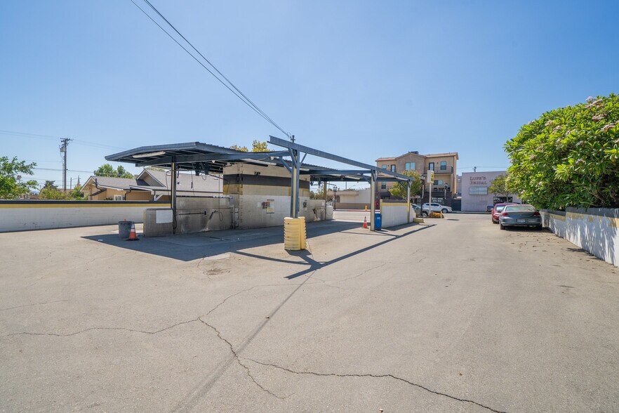 More Photos Of 514 N Azusa Ave, Azusa Carwash For Sale