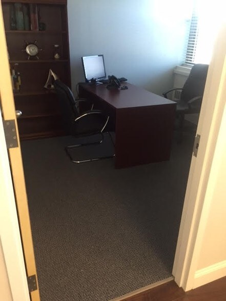 More Photos Of 330 Sunrise Hwy, Rockville Centre Office For Lease