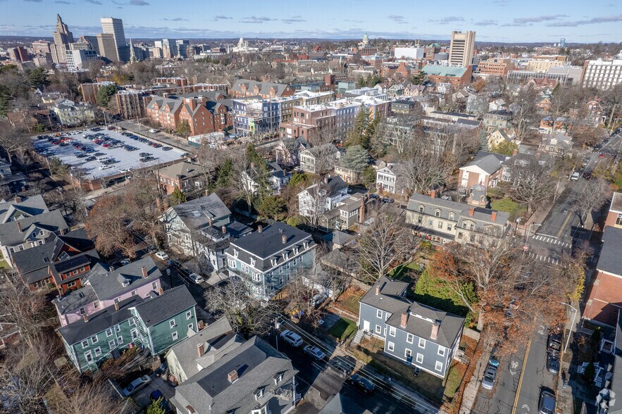 More Photos Of 176 Williams St, Providence Apartments For Sale