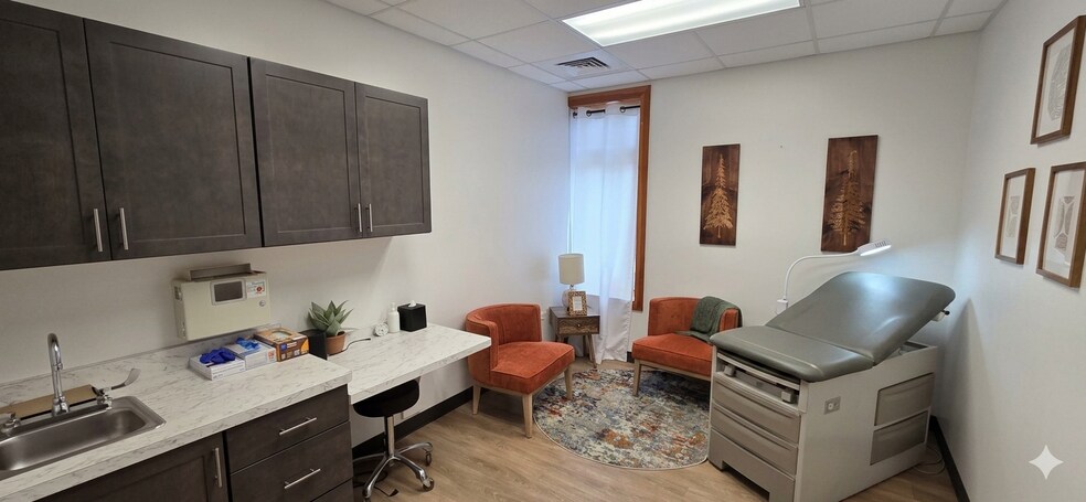 More Photos Of 3832 N Lincoln Ave, Chicago Skilled Nursing Facility For Sale