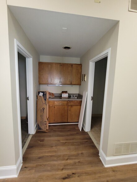 More Photos Of 501 Penn St, Reading Office For Sale