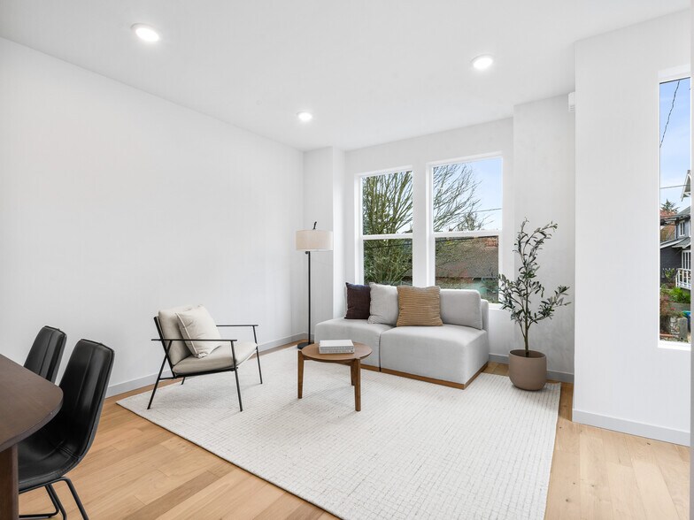 More Photos Of 2478 SE Lincoln St, Portland Multifamily For Sale