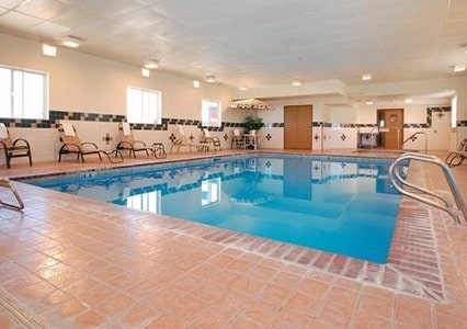 More Photos Of 730 E Jennifer Ln, Sidney Hotel For Sale