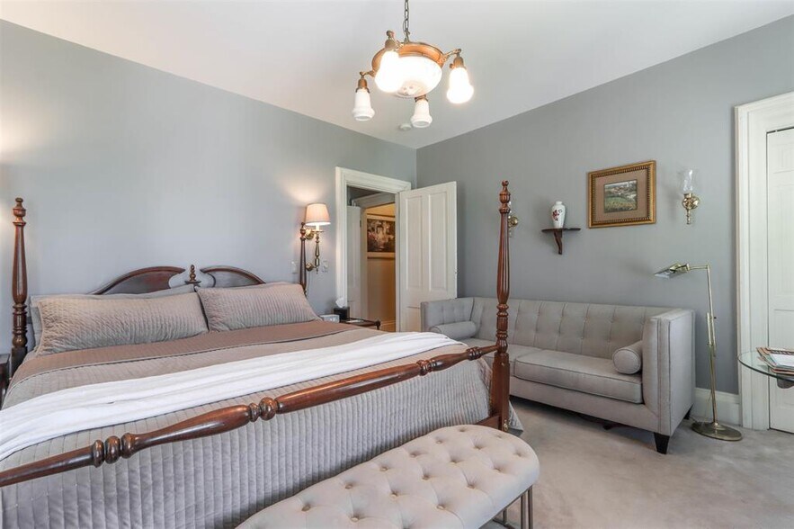 More Photos Of E3192 Apple Tree Ln, Waupaca Hospitality For Sale