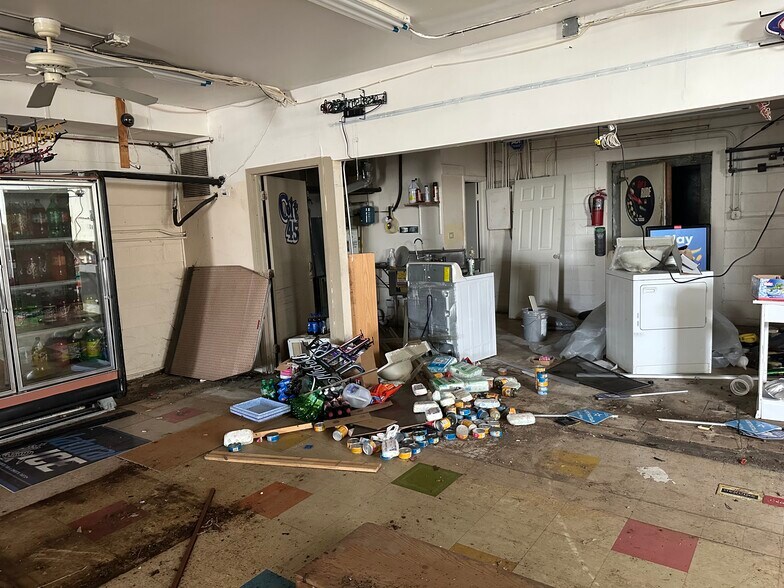 More Photos Of , Hazel Crest General Retail For Sale