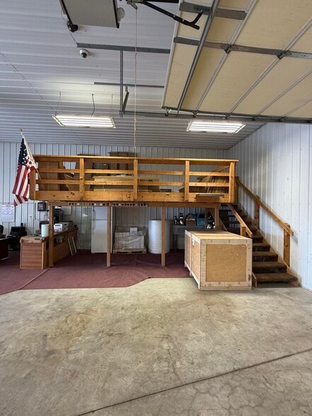 More Photos Of 2414 Batestown Rd, Danville Flex For Sale