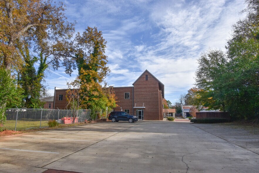 More Photos Of 1434 22nd Ave, Tuscaloosa Office For Sale