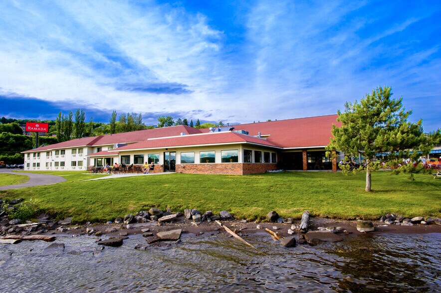 More Photos Of 99 Navy St, Hancock Hotel For Sale