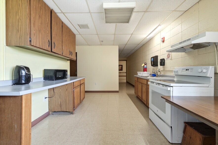 More Photos Of 8014 Bethel Rd, Arpin Apartments For Sale