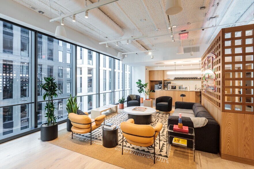 More Photos Of 7272 Wisconsin Ave, Bethesda Office For Sale